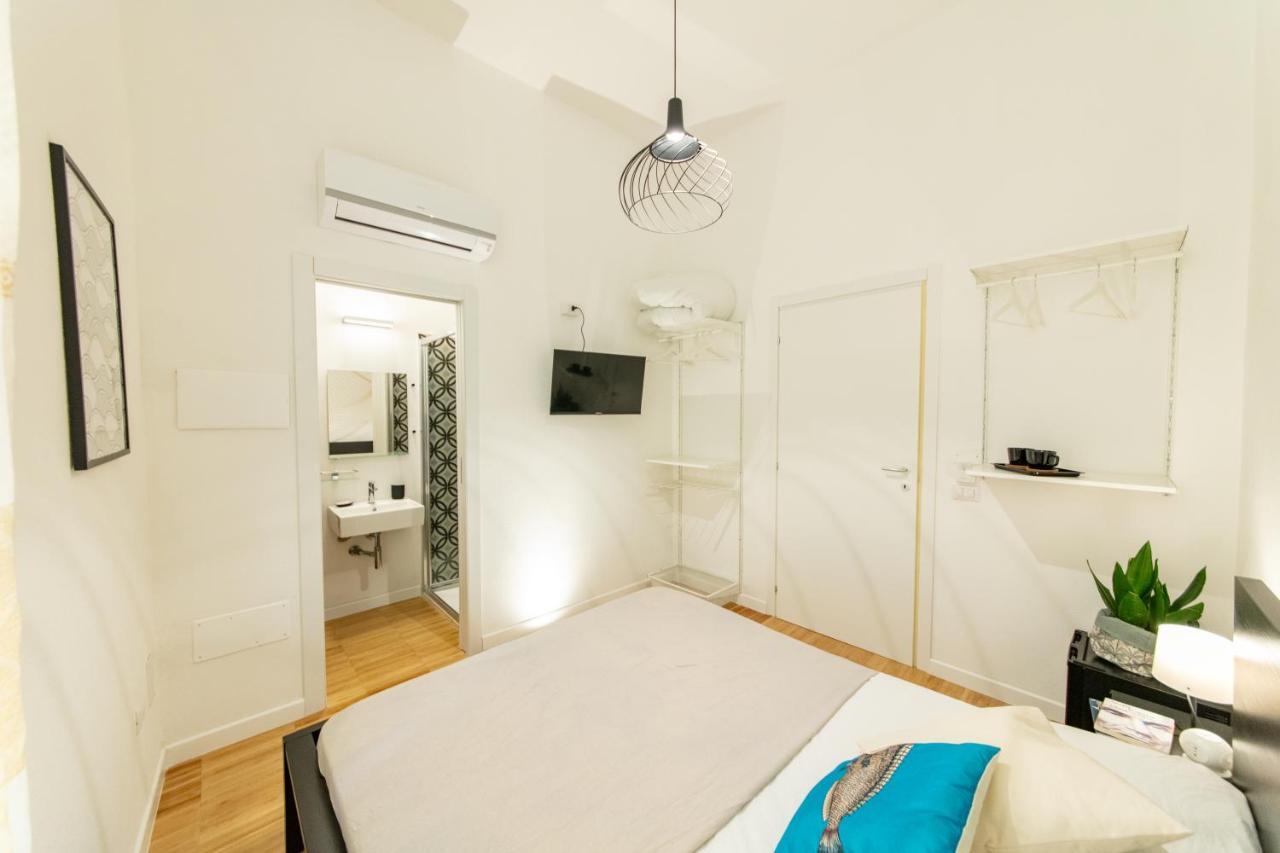 Lele'S Rooms Cagliari Exterior photo